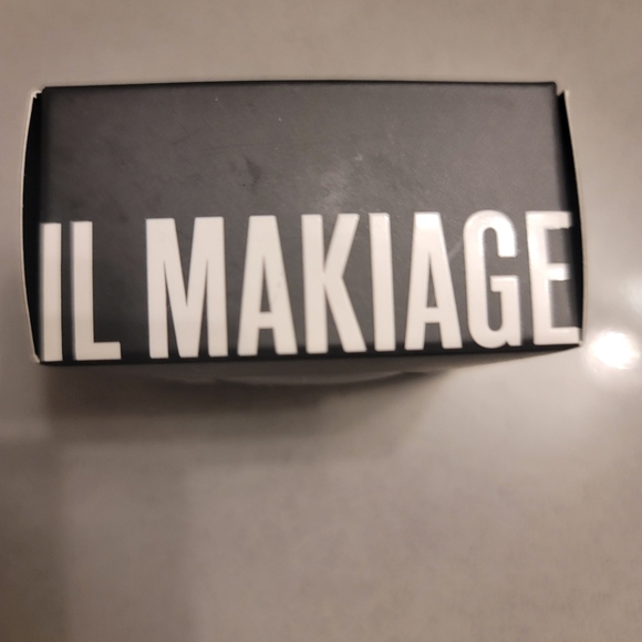 Il Makiage | Mineral Baked Blush in Bootylicious NIB - Picture 4 of 4